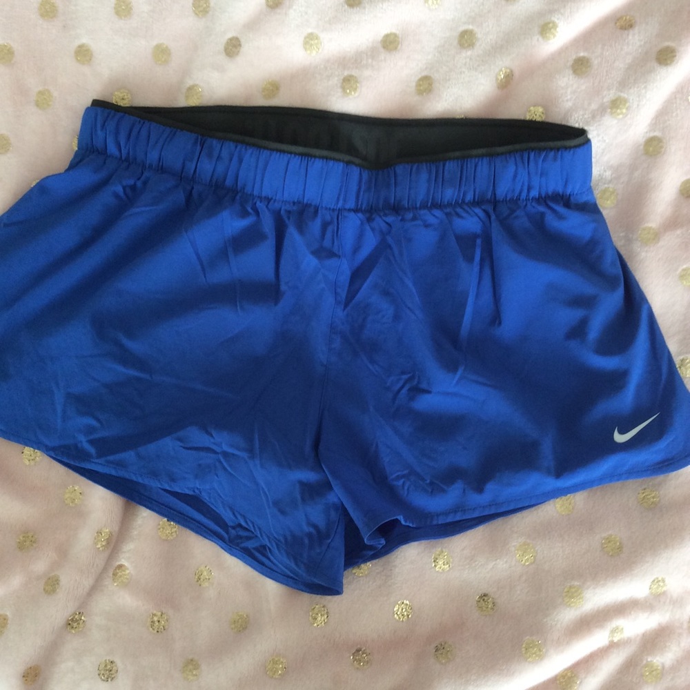 Nike Dri Fit ladies running shorts sz L